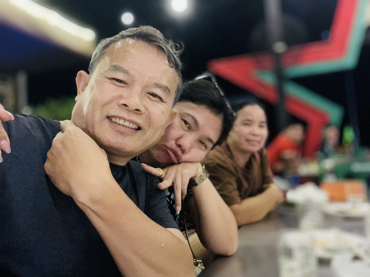 Shinthone7's tweet photo. Thanks for joining us a wonderful dinner https://t.co/WpVSesjrsx
