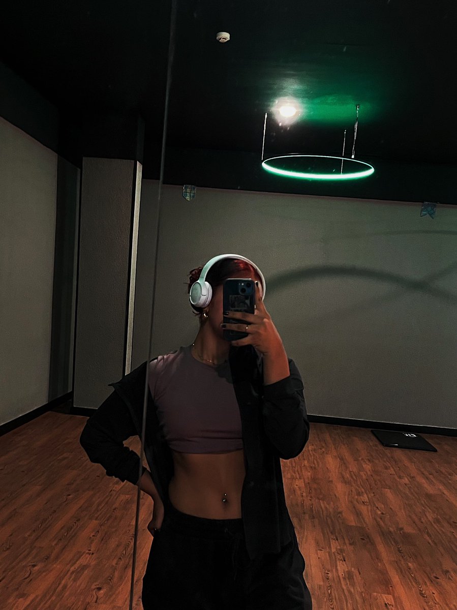 🧛🏽‍♀️ tweet media
