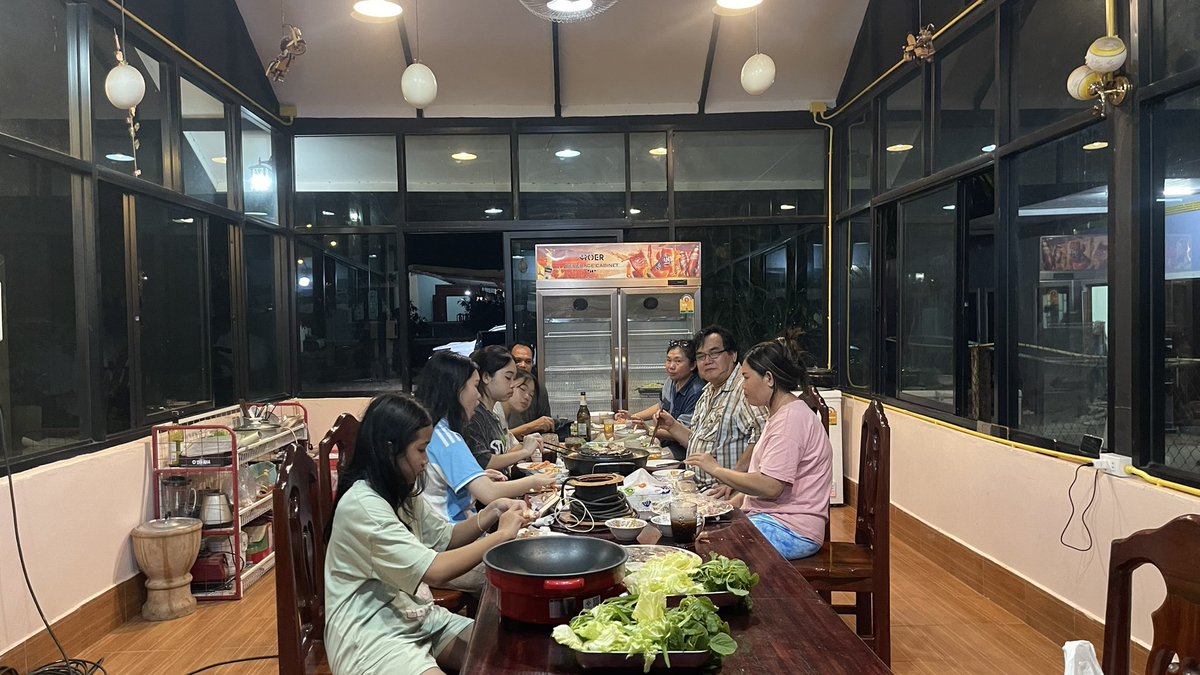 Shinthone7's tweet photo. Wonderful a birthday dinner https://t.co/xssFotqwph