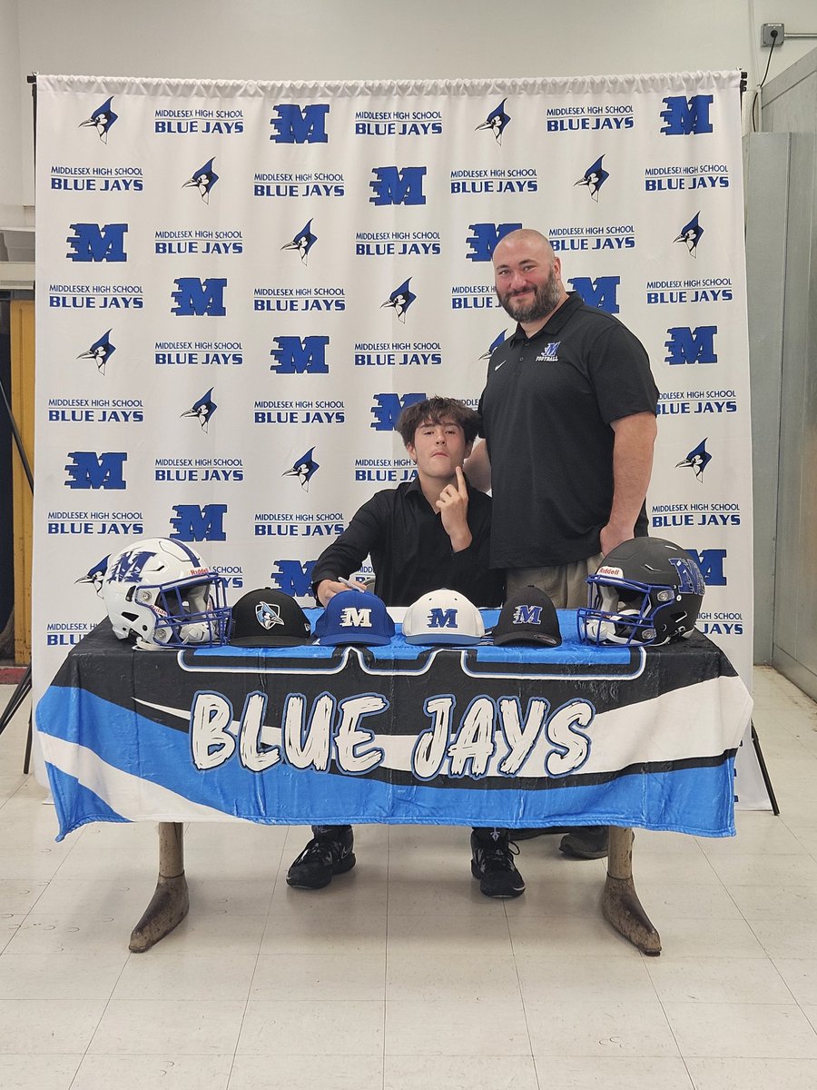 MHS Football (@gojaysfootball) on Twitter photo First 9th grade signing day excited for the new addition to our football family
<a href="/GoJaysAthletics/">MHS Athletics</a>
<a href="/GoJaysFootball/">MHS Football</a>
#AAAØ
"Those Who Stay Will Be Campions First 9th grade signing day excited for the new addition to our football family
<a href="/GoJaysAthletics/">MHS Athletics</a>
<a href="/GoJaysFootball/">MHS Football</a>
#AAAØ
"Those Who Stay Will Be Campions