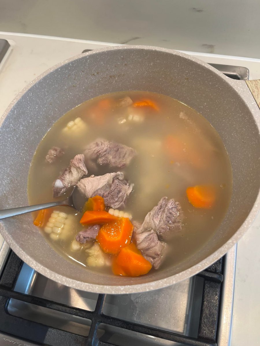 AyaLds27793's tweet image. My dinner isn’t fancy tonight...just a bowl of corn ribs soup 🌽🍲. But it’s extra special to me because I made it myself, and honestly, it tastes amazing! Haha 😋✨
#SimpleDinner #HomeCooked #CornSoupLove #YummyAndProud