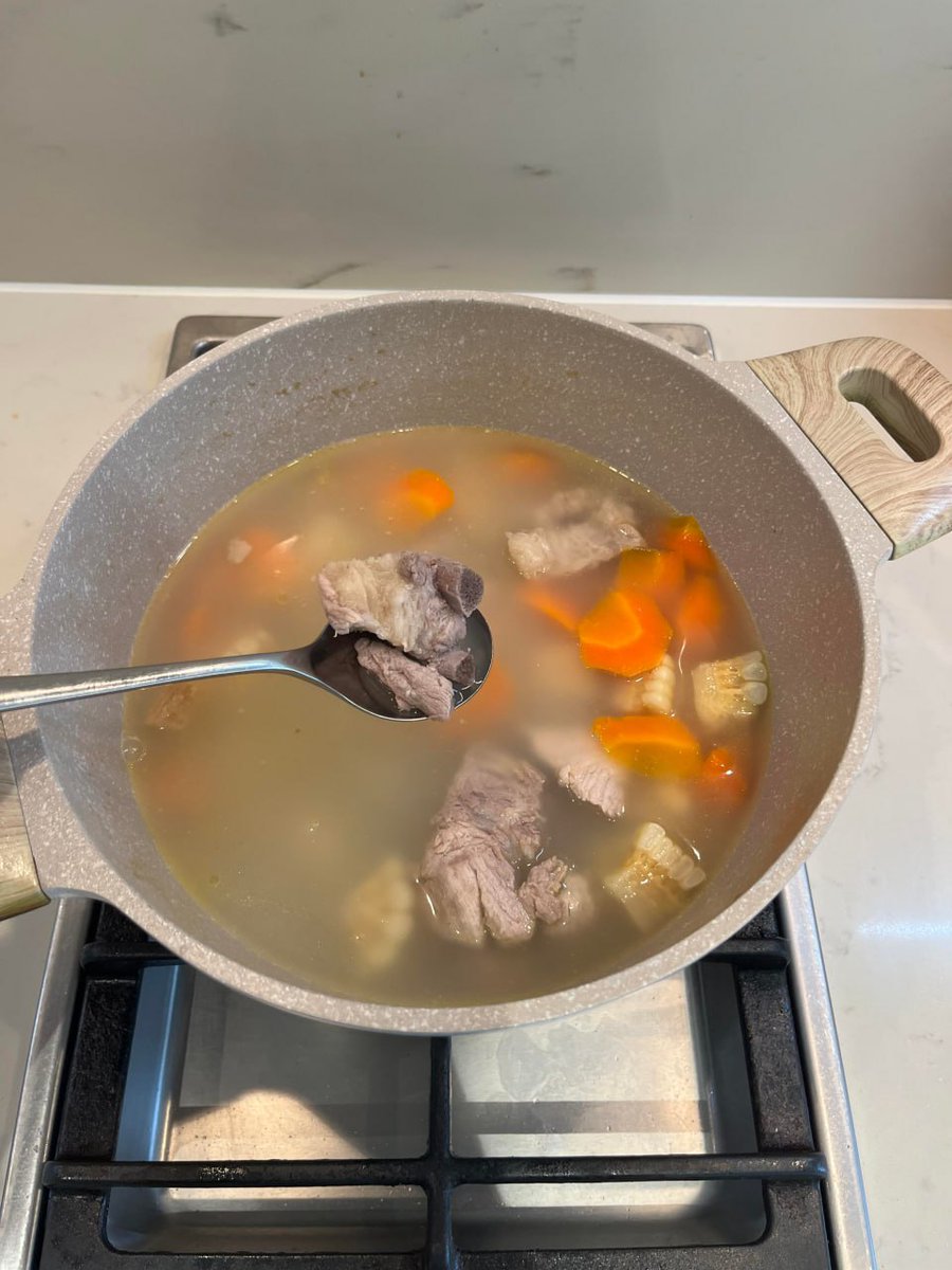 AyaLds27793's tweet image. My dinner isn’t fancy tonight...just a bowl of corn ribs soup 🌽🍲. But it’s extra special to me because I made it myself, and honestly, it tastes amazing! Haha 😋✨
#SimpleDinner #HomeCooked #CornSoupLove #YummyAndProud