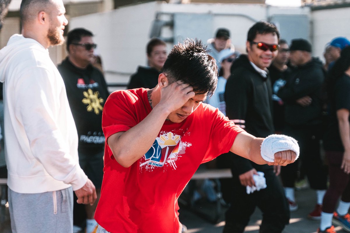 CarlWonderboy's tweet photo. STAY IN THE SHADOWS, UNTIL IT'S TIME.
#TeamWonderboy #TeamINC #TeamIfugao #Cordillera #Sonofthenorth #Knucleheadsboxinggym #Fittwentyonegym
#ProudIfugao #ProudPilipino #ProuCordillerian
#WildCardBoxingGym #MannyPacman #LosAngeles https://t.co/YcW0VRIgAH