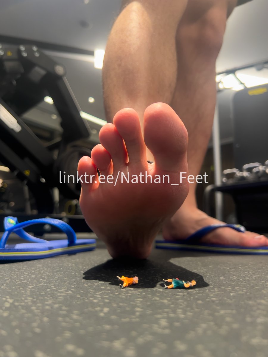 sydneymalefeet