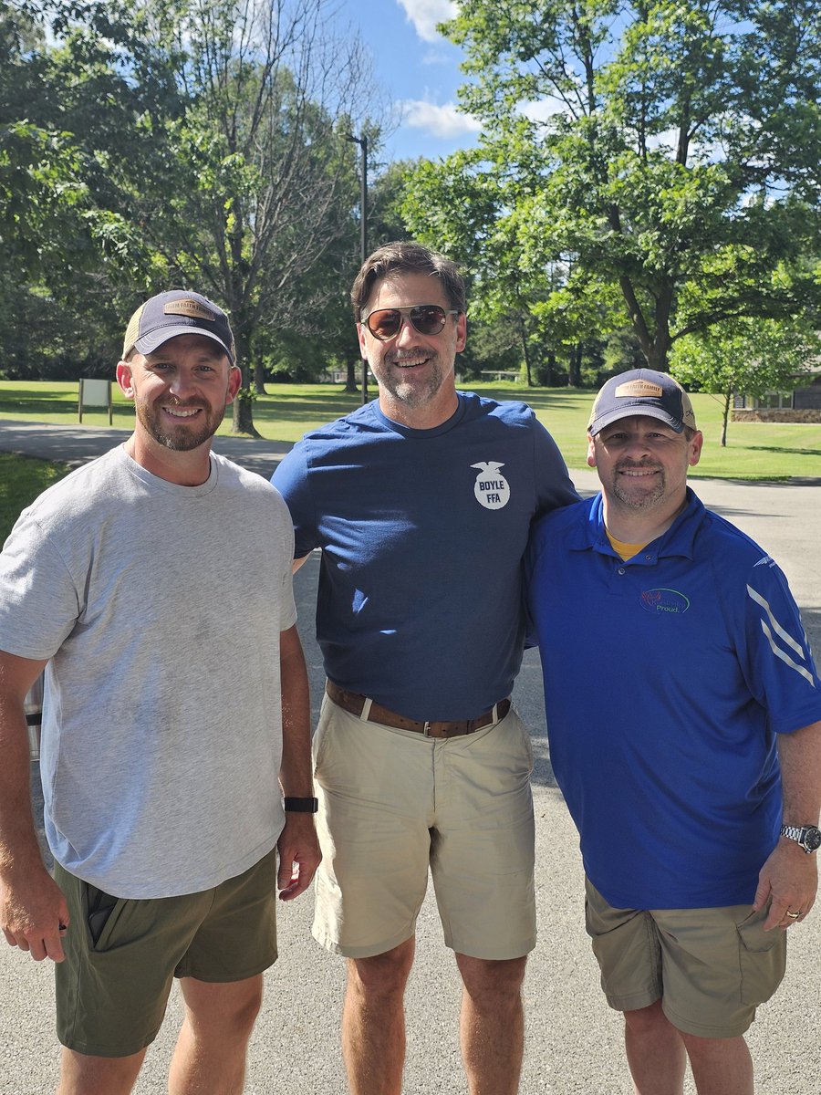 BRANDON REED โช๐จโ๐ฉโ๐งโ๐ฆ๐บ๐ธ๐ (@brandonreed4ky) on Twitter photo It's always a beautiful day at <a href="/KentuckyFFA/">Kentucky FFA Association</a> Camp! <a href="/KYAgCommish/">Commissioner Jonathan Shell</a> wanted to invest time into tomorrow's leaders as they grow in their premier leadership, personal growth and career success! Great to see <a href="/NationalFFA/">National FFA</a> President Thaddeus Bergschneider! #Living2Serve It's always a beautiful day at <a href="/KentuckyFFA/">Kentucky FFA Association</a> Camp! <a href="/KYAgCommish/">Commissioner Jonathan Shell</a> wanted to invest time into tomorrow's leaders as they grow in their premier leadership, personal growth and career success! Great to see <a href="/NationalFFA/">National FFA</a> President Thaddeus Bergschneider! #Living2Serve