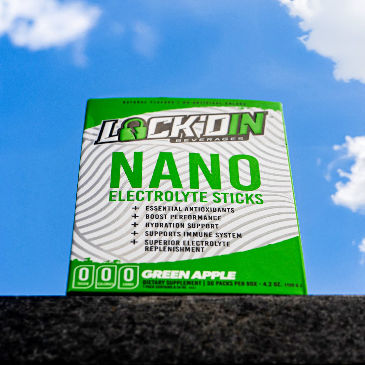 Mix. Sip. Move.
Green apple gives you fast hydration without the sugar or the BS.

Stay charged | LockdIn.com