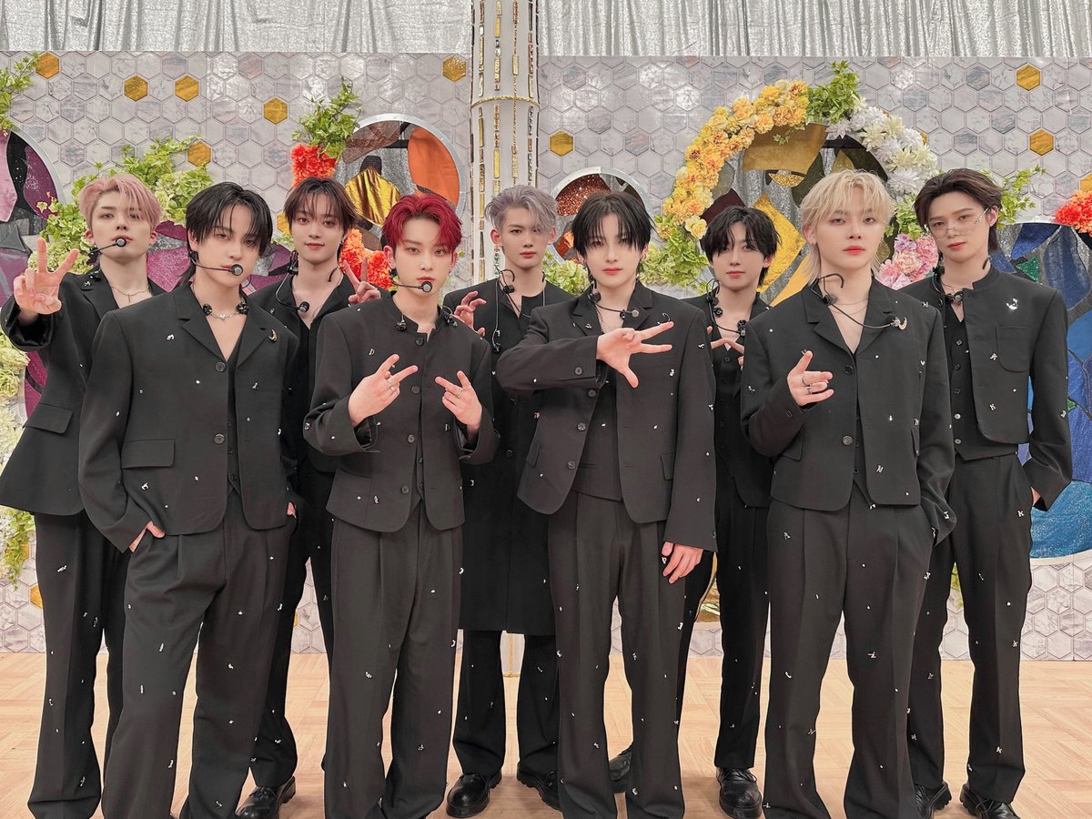 Noctalycan's tweet photo. ㅤ
we and our signature at FNS歌謡祭夏. ❤︎
ㅤ https://t.co/HDciwKyQ9O