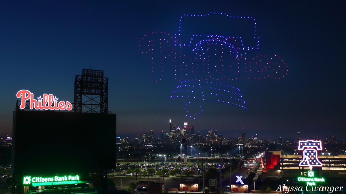 cwanger_alyssa's tweet image. Fireworks and a drone show tonight following the Phillies’ win at Citizens Bank Park! @Phillies @CitizensBank @PhilliesNation @6abcWeather @CecilyTynan @6abcadamjoseph @visitphilly @ccdphila @PaytonDomschke @PHLVisitorCntr @CanonUSA @PhiladelphiaGov @PhilliesBell @discoverPHL