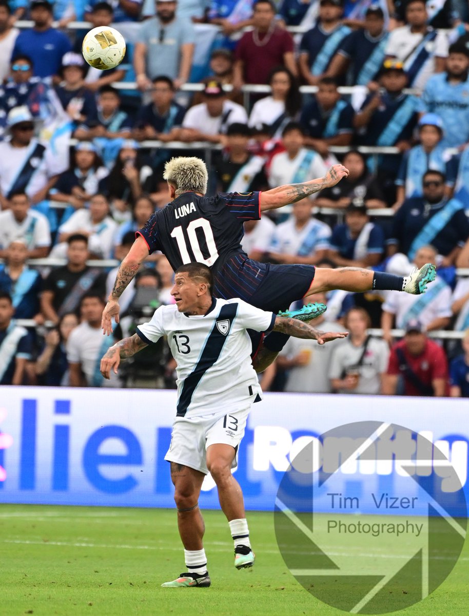 TimVizerPhoto's tweet image. The USA men's national team defeated Guatemala 2-1 in a semifinal game of the Gold Cup at Energizer Park in St.Louis, with midfielder Diego Luna scoring both goals for the USA. I was shooting for Agence France-Presse in Paris. @GoldCup @AFP @AFPphoto timvizerphotography.com