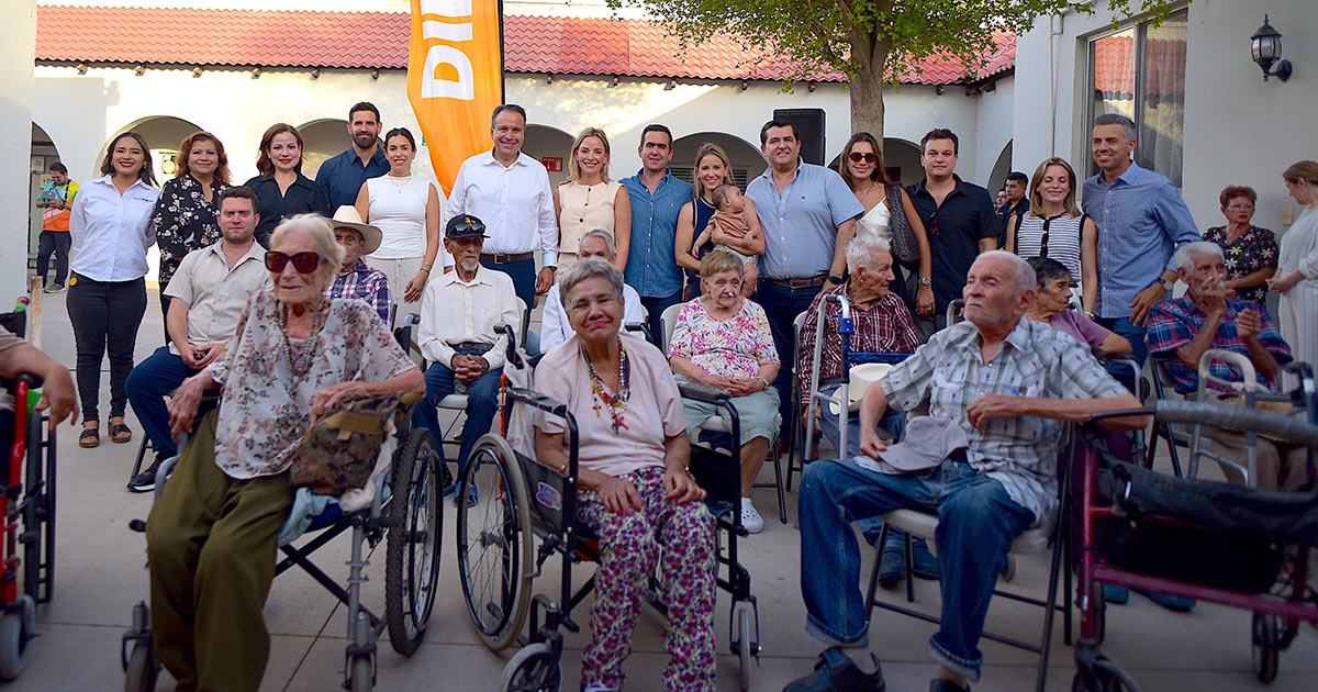 El Portal de la Gente (@portaldelagente) on Twitter photo Con aportación de Carín León a través de Misión Solar se apoya a asociaciones como el asilo de ancianos: Toño Astiazarán
<a href="/HermosilloGob/">Gobierno de Hermosillo</a> <a href="/tonoastiazaran/">Antonio Astiazarán</a> <a href="/DIFdeHermosillo/">DIF Hermosillo</a> <a href="/MadeBonnafoux/">Madeleine Bonnafoux</a> <a href="/hoyosjorge01/">Jorge Manuel Hoyos</a> #Hermosillo #TrabajoQueSeNota
elportaldelagente.mx/2025/07/con-ap… Con aportación de Carín León a través de Misión Solar se apoya a asociaciones como el asilo de ancianos: Toño Astiazarán
<a href="/HermosilloGob/">Gobierno de Hermosillo</a> <a href="/tonoastiazaran/">Antonio Astiazarán</a> <a href="/DIFdeHermosillo/">DIF Hermosillo</a> <a href="/MadeBonnafoux/">Madeleine Bonnafoux</a> <a href="/hoyosjorge01/">Jorge Manuel Hoyos</a> #Hermosillo #TrabajoQueSeNota
elportaldelagente.mx/2025/07/con-ap…