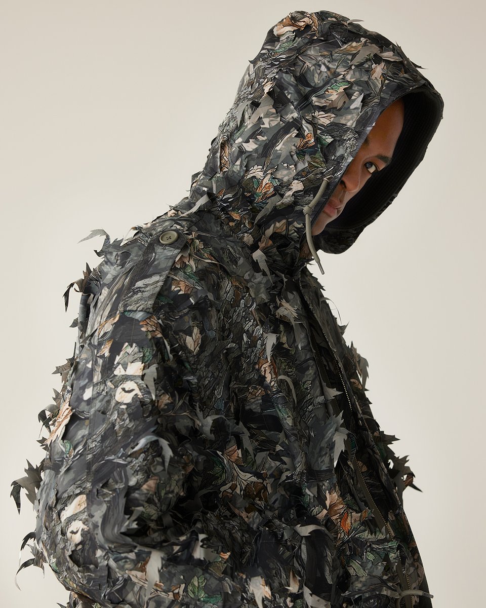 BAPEOFFICIAL's tweet image. Coming Soon: BAPE®'s FW25 Collection
Featuring two camo: Tree Edge Camo, a reimagined version of rappers’ beloved print, and Art Camo, inspired by graffiti and iconic album art. It’s all about mixing music and streetwear style.
Available at BAPE STORE® and…