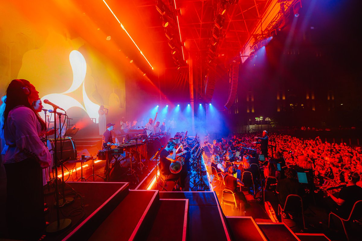 acme_lighting's tweet photo. Against the backdrop of the Three Graces and the River Mersey, #OnTheWaterfront 2025 brought an electrifying blend of sound and light.
Proud to see the #PixelLineIP delivering uniform color, intense strobes, and eye-catching visuals across the stage.
Special Thanks To: @LcrLights https://t.co/jHnhCP1TvA