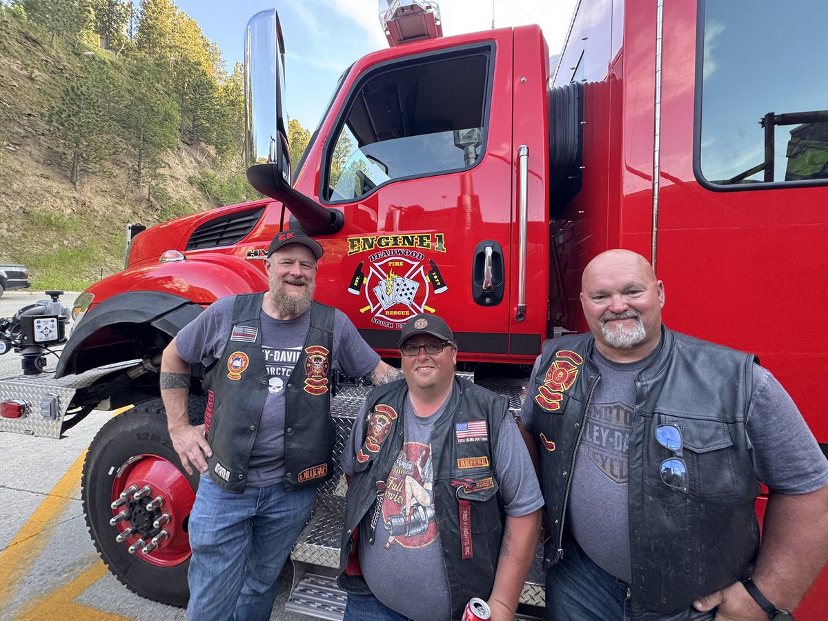 dawn_gillman's tweet image. Great riding in the Black Hills with Red Knights Western Rally. I’m grateful to be a social member of MN7 Chapter and see the brother/sisterhood of the fire service folks across the globe. Thank you Deadwood FD for hosting this year.