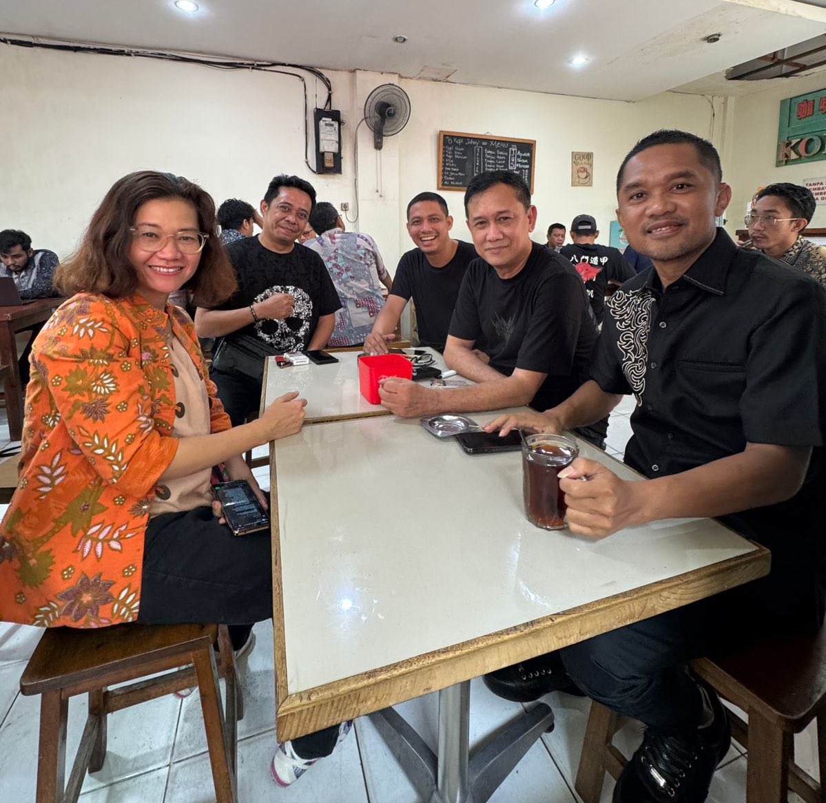 Kopi Joni, ngawal mas Hasto..