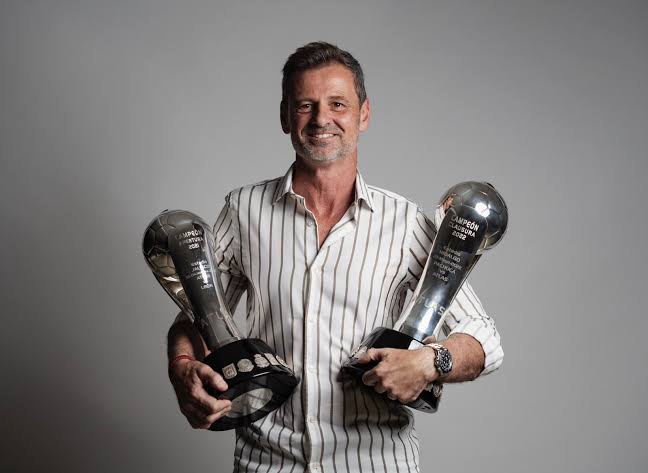 Ya entienden por qué este Cabron quería poner a trabajar a doble sesión a los putos jugadores de seda que ahora tenemos en selección!!!
Denle gracias a la conCACAf que sea como sea los van a meter a la fina <a href="/miseleccionmx/">Selección Nacional</a> 🖕🏻🖕🏻🖕🏻🤮