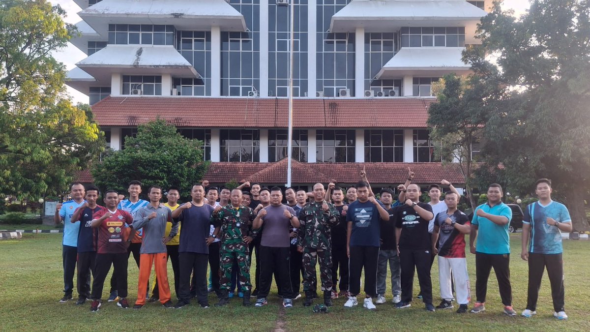 Kodim 0732/Sleman Bentuk Fisik Prima Anggota Security UPN
korem072.tni-ad.mil.id/kodim-0732-sle…