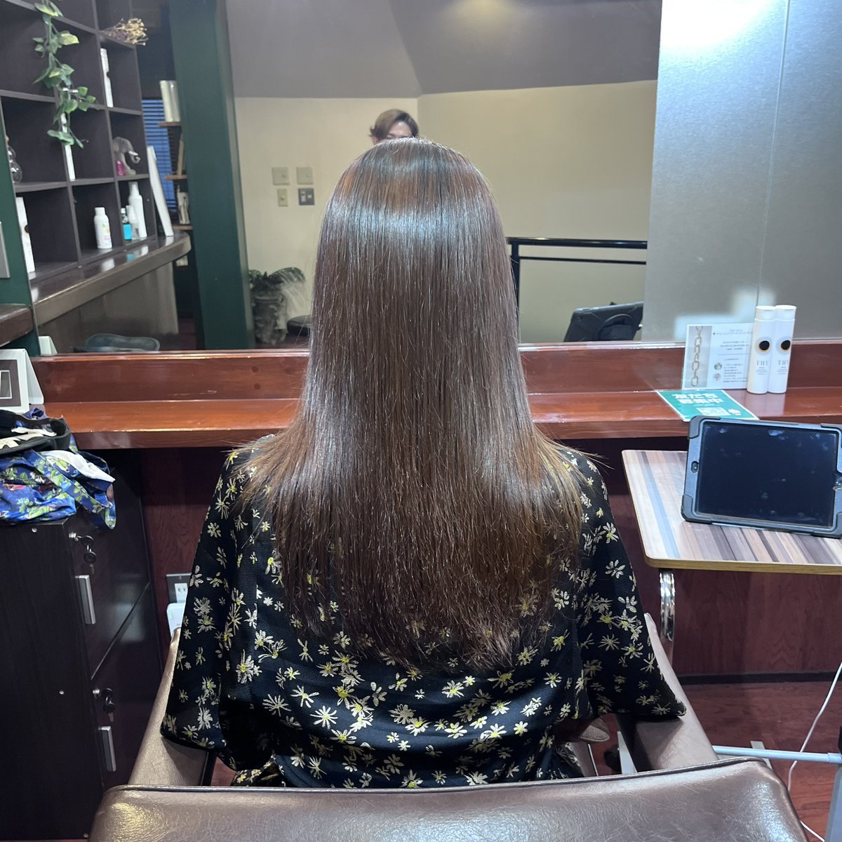 Gillia5's tweet photo. 40代エイジング毛に悩まされて諦めてたけど酸性ストレートパーマ最高！
若い頃な髪質になった🥹髪質改善 https://t.co/OaoSBqqPPT