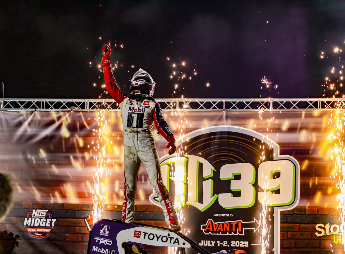 357’s World of Dirt (@357wod) on Twitter photo Back to Back PARKED IT!! <a href="/cannonmacracing/">Cannon McIntosh Racing</a> wins the BC39 with the <a href="/USACNation/">USAC Racing</a> National Midgets!!!
📸: Prather Images Back to Back PARKED IT!! <a href="/cannonmacracing/">Cannon McIntosh Racing</a> wins the BC39 with the <a href="/USACNation/">USAC Racing</a> National Midgets!!!
📸: Prather Images