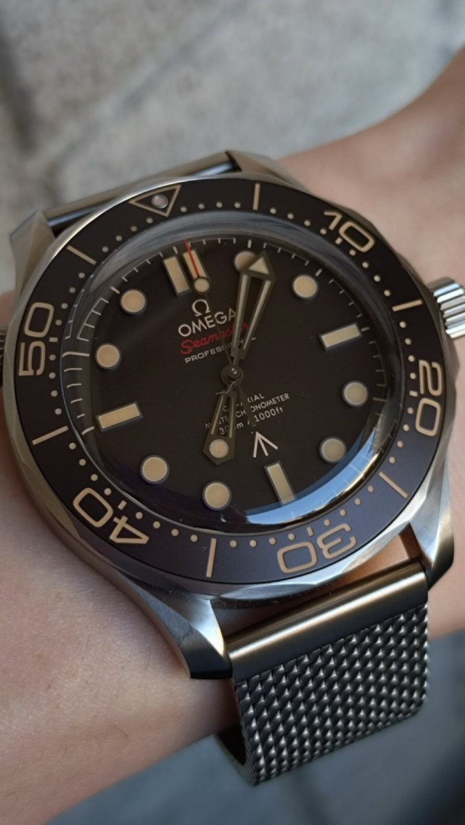 TheSlowTick's tweet photo. Omega Seamaster professional.
#watch #watches #luxurywatches #watchesofinstagram #watchcollector #luxury #wristwatch #photography #photo #menswear #swisswatch #collection #watchcollection #Omega #seamaster #watchoftheday #watchguy #enthusiast #watchenthusiast https://t.co/85OfQ11cJ5