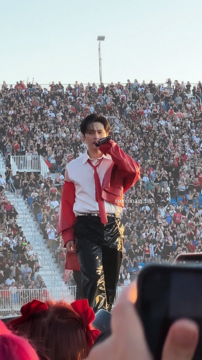 250629 #dominATE_TORONTO 

#리노 #LeeKnow
#스트레이키즈 #StrayKids