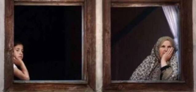 _ah68's tweet image. تبي دليل ان الزمن عدة ايام ؟
شوف الزمن محصور مابين الاثنين

فالنافذة اليسرى خيالات واحلام
والنافذة اليمنى حكاوي سنين