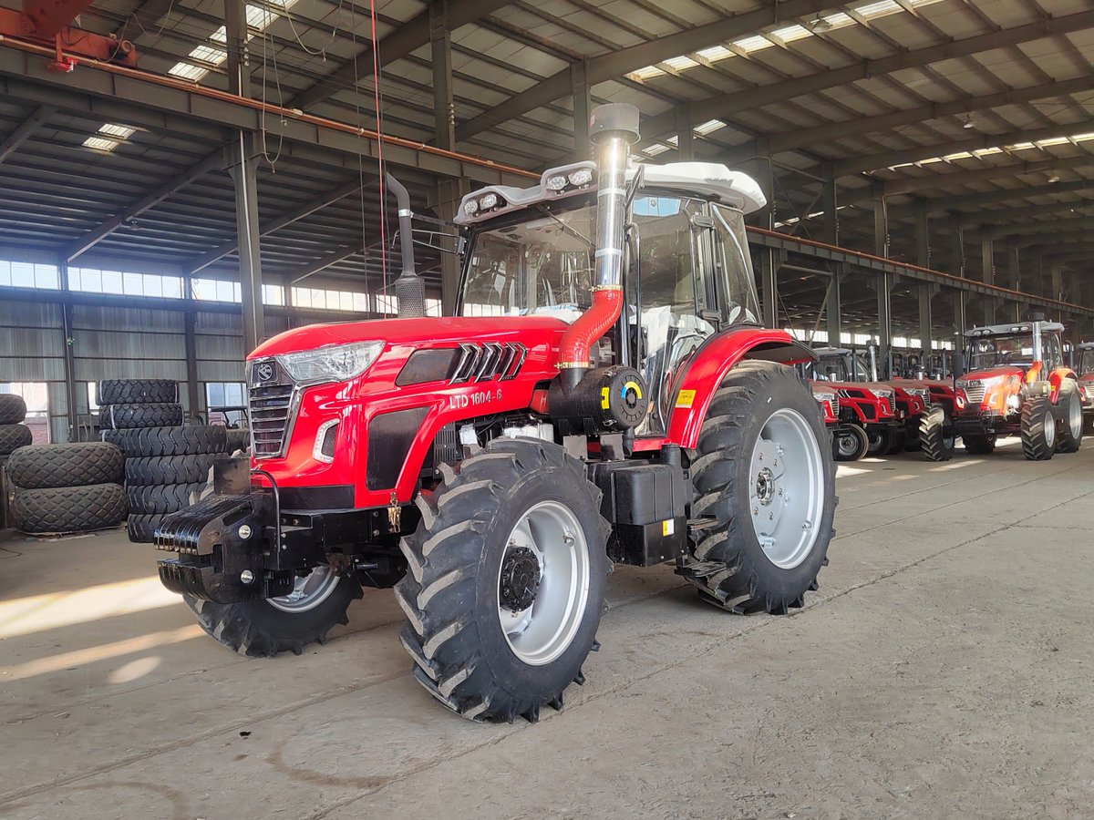 newinducn's tweet image. 🚜 Just delivered: LUTONG LTD1604 tractor to 🇸🇦!
With 160HP, 4×4 drive, &amp;amp; 16F+8R gearbox, it’s ready for hard work in the fields.
#LUTONG #TractorDelivery #FarmEquipment #SaudiArabia #AgriTech