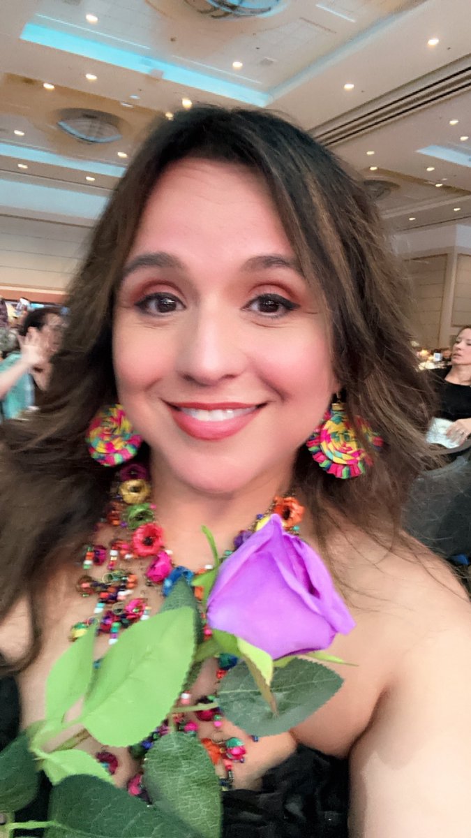 Tonight we celebrate bravery. We celebrate those among us willing to take a stand to defend the most vulnerable among us. IYKYK
#NEAHCRAwards