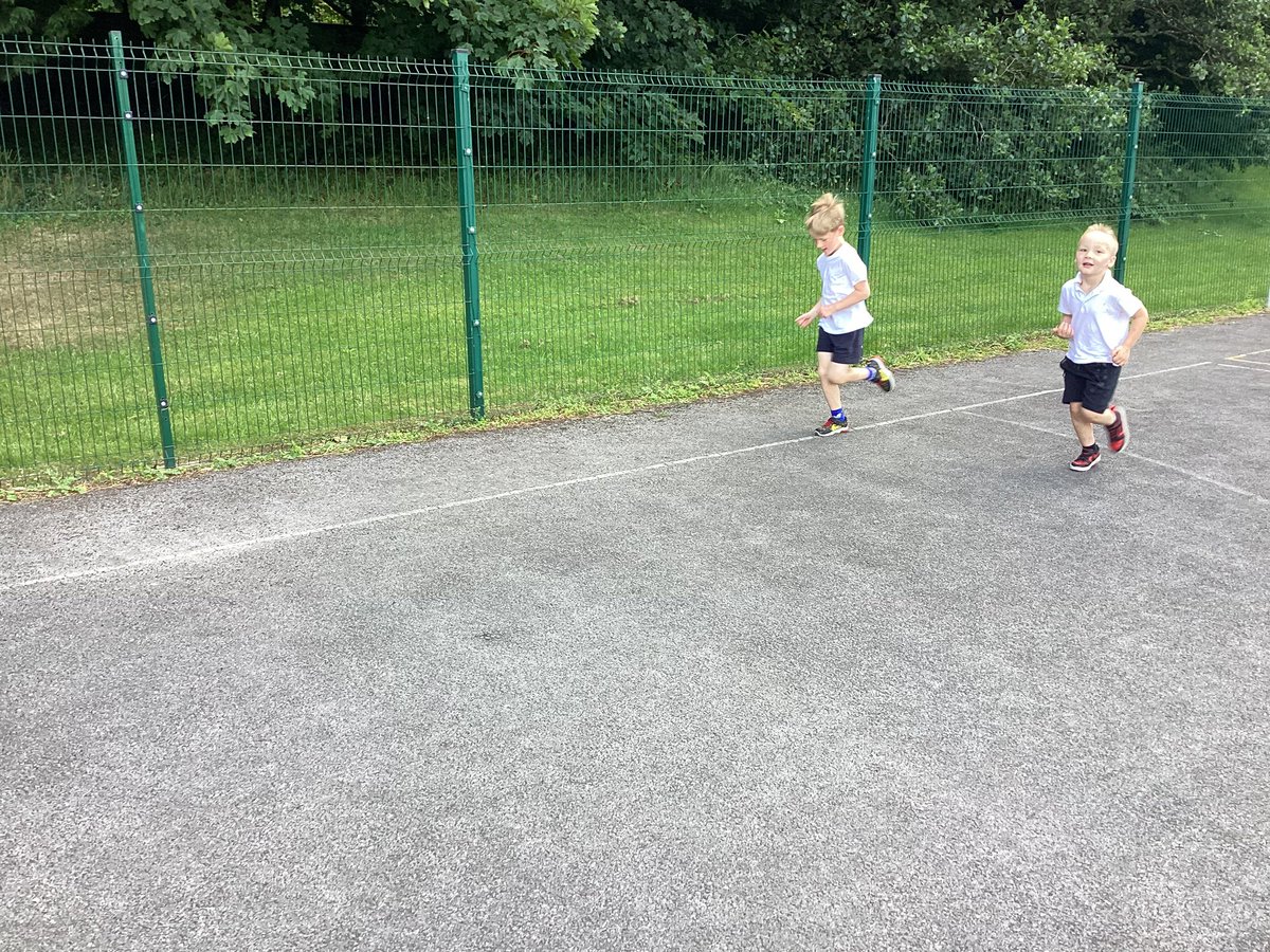 Hummingbirds loved seeing how many laps they could do round the playground in 15 minutes. #healthylivingday