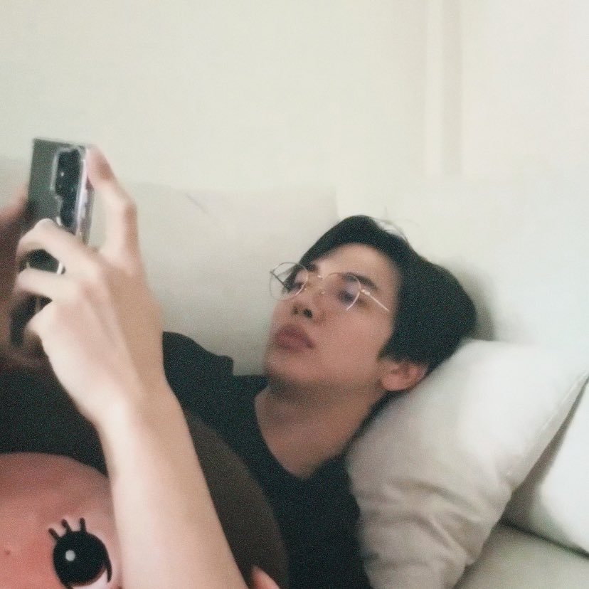 Poongpoong_JB's tweet image. เธอคะ 🍵📽️📚📱

#maxky_rp