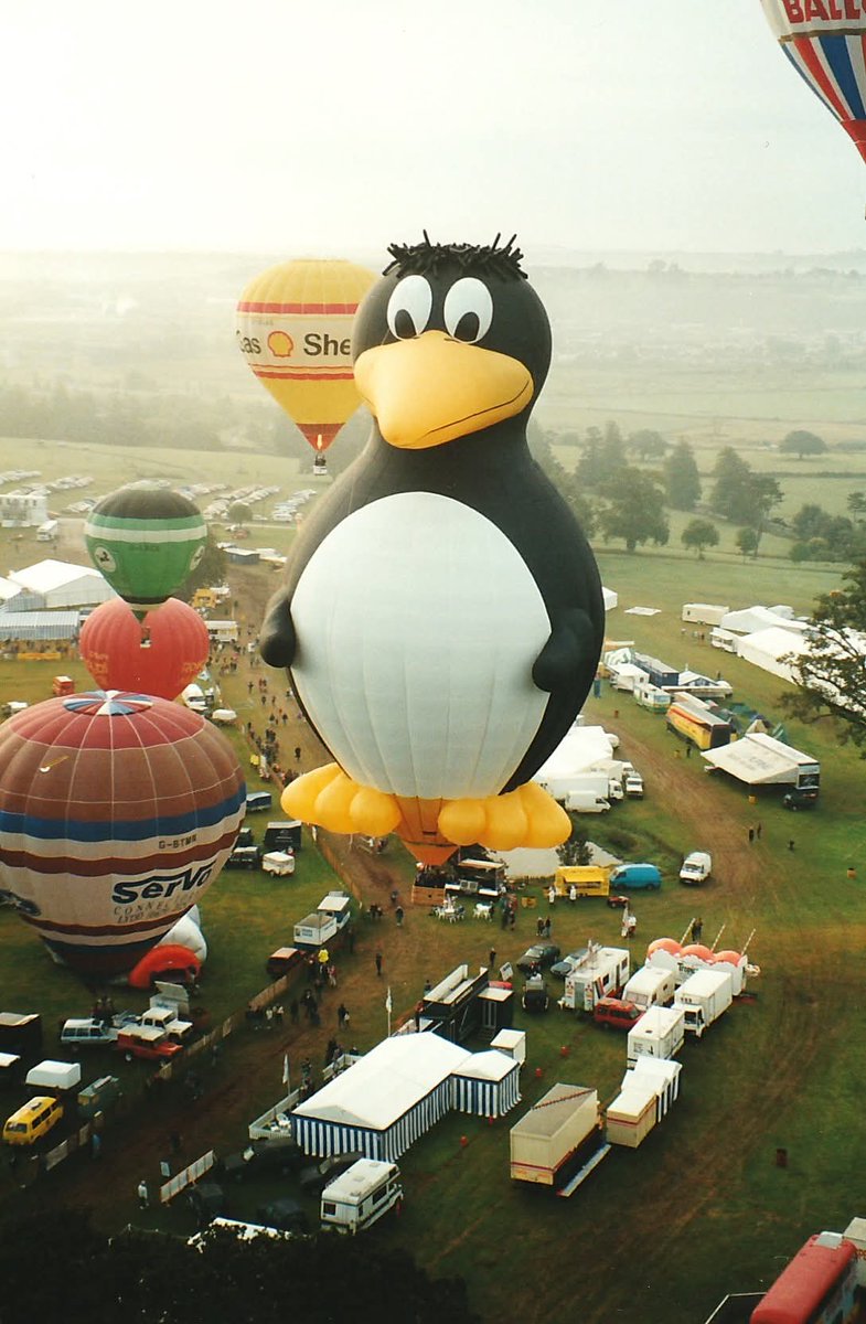 BallooningP's tweet photo. @bristolballoon fiesta throwbacks from 2007, 2015, 2009, 1993 🎈 https://t.co/JOqIVaY1QK