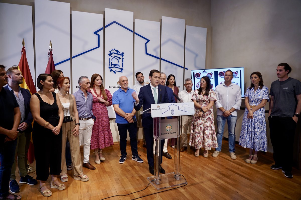 Alimentos de Valladolid (@alimentosvall) on Twitter photo 🍷✨ Wine Conexión Provincia de Valladolid 2025
Ayer, el presidente de la Diputación, Conrado Íscar <a href="/Conrado_Iscar/">Conrado Íscar</a> , presentó el cartel del Wine Conexión, que se celebrará del 12 de julio al 30 de agosto.
🍷 Sumérgete en una experiencia inolvidable donde el vino, la música en 🍷✨ Wine Conexión Provincia de Valladolid 2025
Ayer, el presidente de la Diputación, Conrado Íscar <a href="/Conrado_Iscar/">Conrado Íscar</a> , presentó el cartel del Wine Conexión, que se celebrará del 12 de julio al 30 de agosto.
🍷 Sumérgete en una experiencia inolvidable donde el vino, la música en