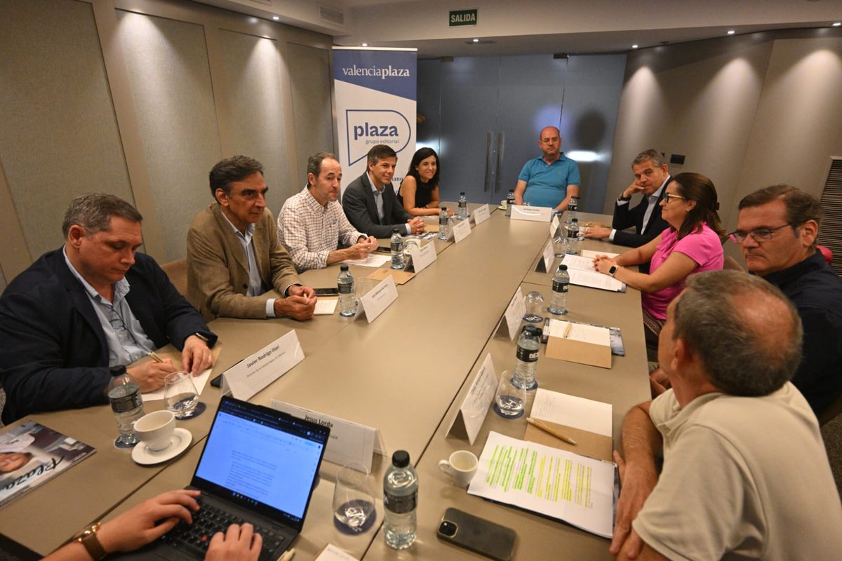 ☕️ #DesayunoVP | Fortalecer alianzas, conectar el saber académico con los desafíos reales del entorno empresarial y contribuir a la transformación digital, la sostenibilidad y la ética organizacional, son aspectos claves que salen a debate en este encuentro entre profesionales.