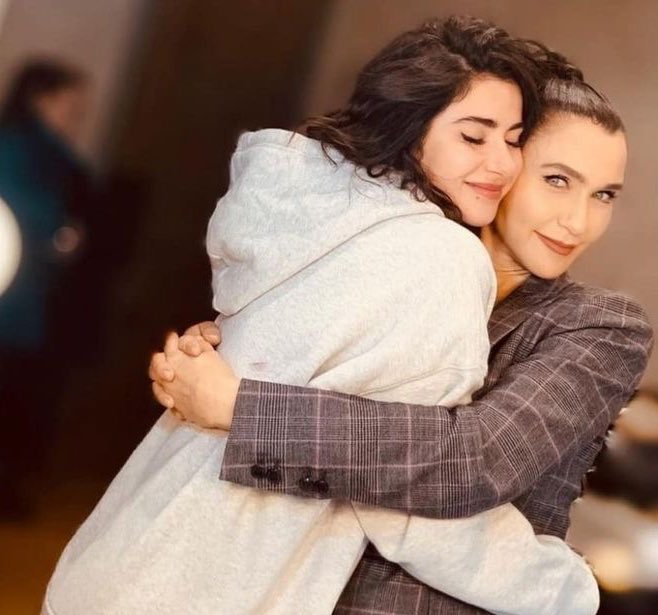 alexraidos's tweet photo. #nesrincavadzade ve #sevvalsam https://t.co/1DyituoiAB