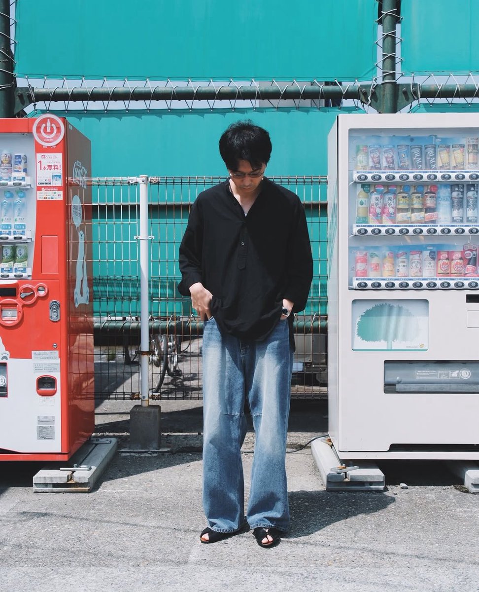 上半期ベストバイ(多い)

comoli / silk garment dyed shirt
ancellm / cut stripe easy slaks
comoli / rayon opencollar shirt
comoli / denim work jacket
coln / beno curved jeans
cabocro / Sitges SHOE 63