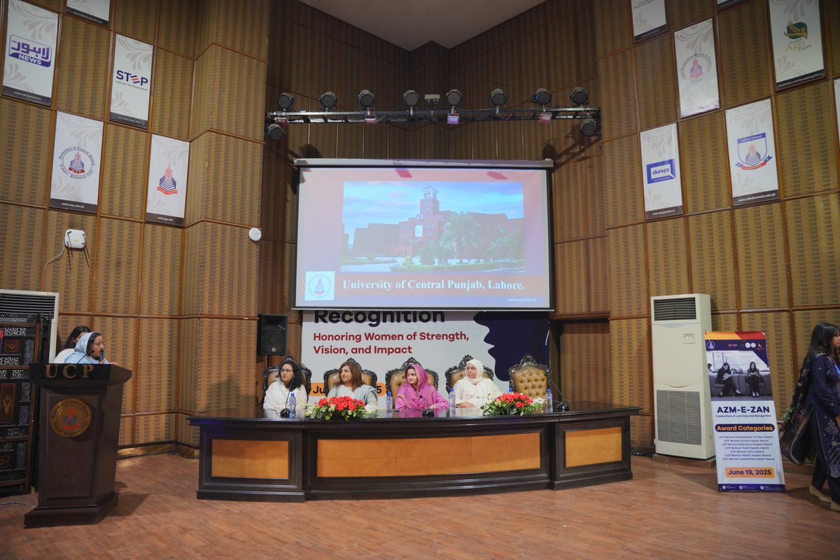 I’m honored to have received the Azm-e-Zan Award for my work on women for
<a href="/dw_urdu/">DW اردو</a>  My heartfelt thanks to
<a href="/Addiishaq/">Adnan Ishaq</a> 
<a href="/debarati_guha/">Debarati Guha</a>
, who have always been a helping hand in bringing out meaningful stories related to women and their constant trust and support.
