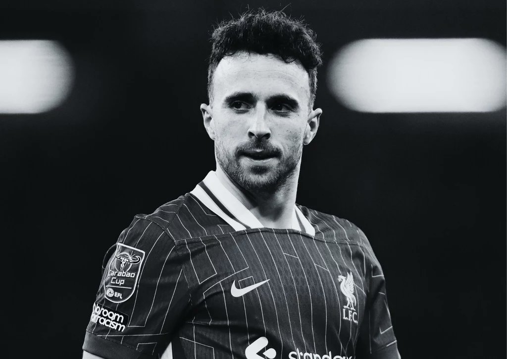 Diogo Jota 直書きオート　/10シリ Liverpool & Portugal star Diogo Jota has reportedly died in a car