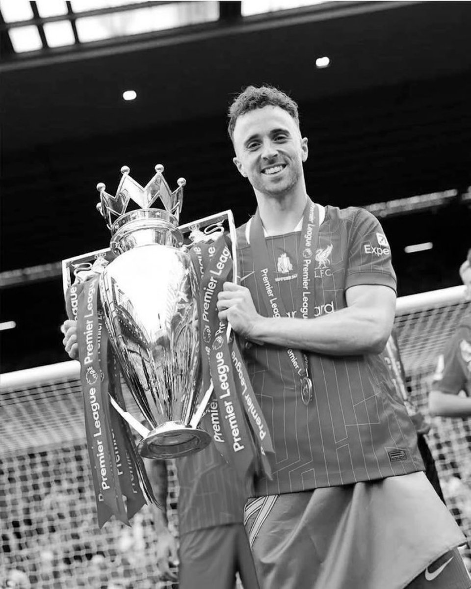 LFCApproved's tweet photo. Lost for words, we will never forget you!

“Oh he wears the No.20!”

Rest in Peace, Diogo Jota. 💔 https://t.co/0EefiXoaXd