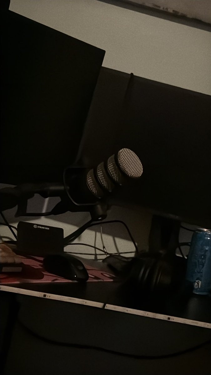 Dyamii π‘οΈπ π OffKai (@dyamiivt) on Twitter photo I switched my mic yesterday and Iβm highkey impressed by the results, they werenβt crazy noticeable but to me it was!
Shure sm7b giveaway soon????? Would yall want my old sm7b????? I switched my mic yesterday and Iβm highkey impressed by the results, they werenβt crazy noticeable but to me it was!
Shure sm7b giveaway soon????? Would yall want my old sm7b?????