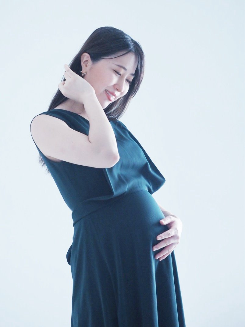 emariaan's tweet photo. インスタでは既にご報告しておりましたが、Xではまだだった、、！
大変私事なのですが、新しい命がお腹に宿っております！明日であと100日🤰
8月までは引き続き、撮影やイベントのお仕事も続けていきますので、皆様どうぞよろしくお願いいたします🙇‍♀️✨
残り3ヵ月ちょいのマタニティライフ楽しも〜✨ https://t.co/QSJzlIi8Du