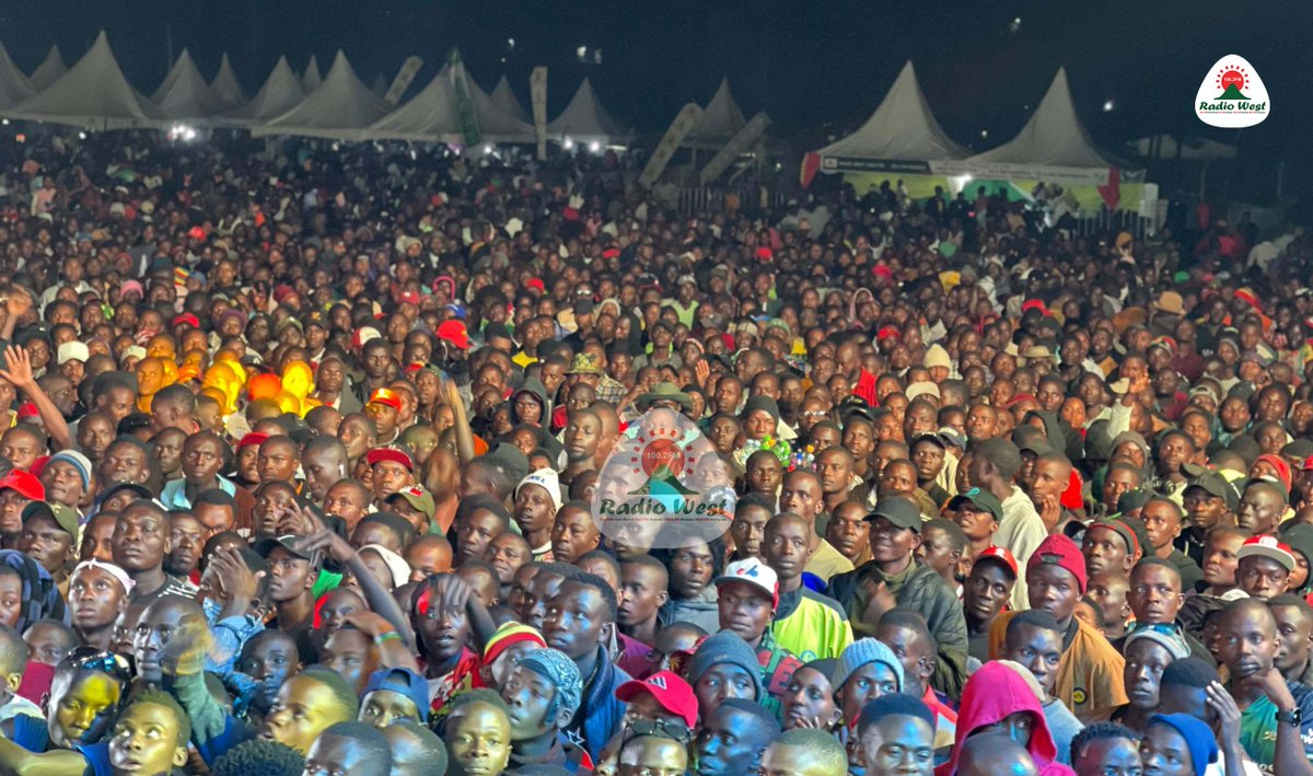 Gamba Mpurire (@radiowestug) on Twitter photo The following takes place only on #EKINIHIIRO
Mira-Nkwongyere
Ahakishaayi Kakyeka Stadium
23 Days left...
OKUTAAHAMU: 10,000
Cc: <a href="/mtnug/">MTN Uganda</a> || <a href="/PepsiUganda/">Pepsi Uganda</a> ||<a href="/solartoday2/">solartodayUg</a> || <a href="/Nyakayojosacco/">Nyakayojo Peoples' SACCO</a> || Katatumba Academy || Herbal Life Uganda
📸: <a href="/NAngellah/">naturinda angellah</a> The following takes place only on #EKINIHIIRO
Mira-Nkwongyere
Ahakishaayi Kakyeka Stadium
23 Days left...
OKUTAAHAMU: 10,000
Cc: <a href="/mtnug/">MTN Uganda</a> || <a href="/PepsiUganda/">Pepsi Uganda</a> ||<a href="/solartoday2/">solartodayUg</a> || <a href="/Nyakayojosacco/">Nyakayojo Peoples' SACCO</a> || Katatumba Academy || Herbal Life Uganda
📸: <a href="/NAngellah/">naturinda angellah</a>
