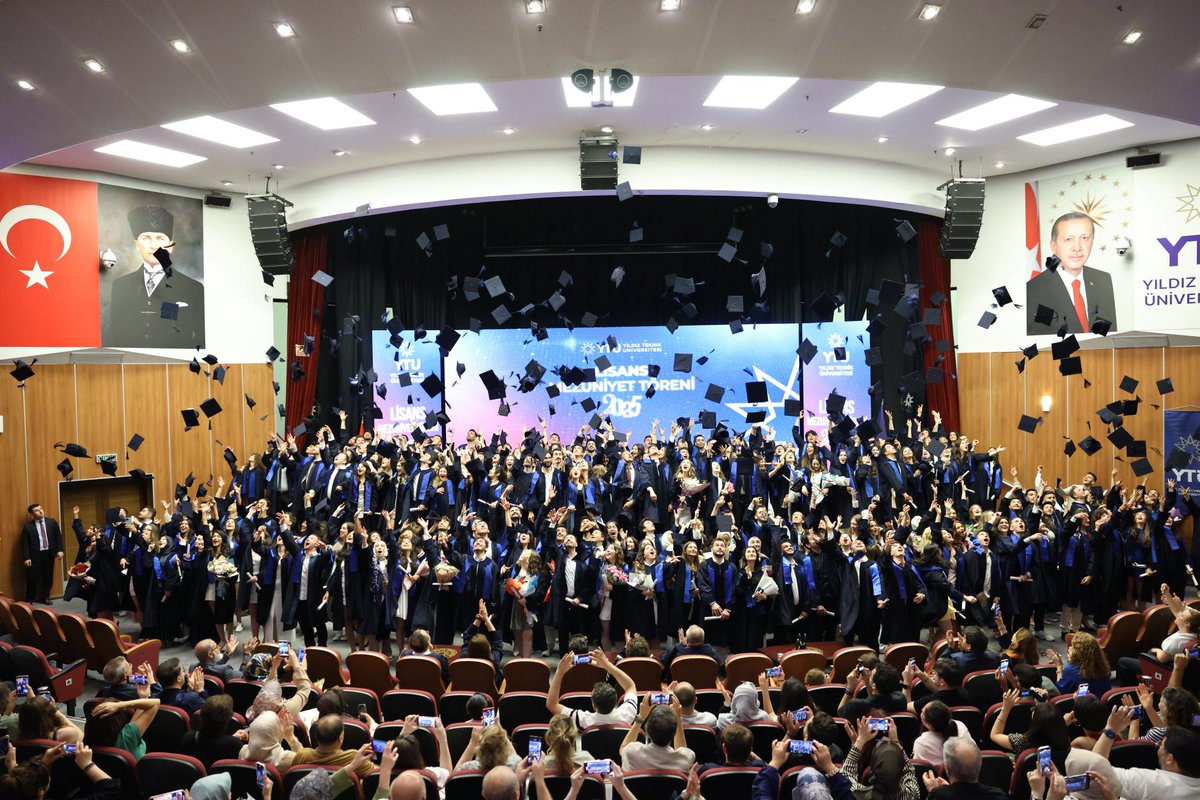 2024-2025 Eğitim Öğretim Yılı mezuniyet törenimizi başarıyla gerçekleştirdik. Mezunlarımıza yeni hayatlarında başarılar diliyoruz! 👏🎓
#YTÜMezuniyet2025 
<a href="/ysehitoglu/">Yasin Şehitoğlu</a> <a href="/YildizEdu/">Yıldız Teknik Üniversitesi</a>