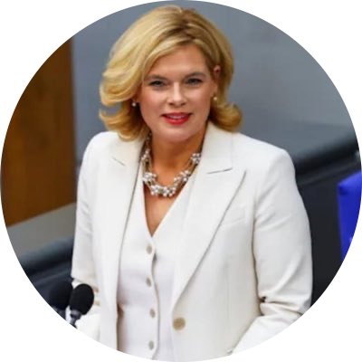 🇩🇪 🗽 S a s c h a 🏰🇪🇺 (@real_caminante) on Twitter photo Seit 100 Tagen ist Julia Klöckner Präsidentin des Deutschen Bundestages und schon heute hat sie mehr Akzente gesetzt als ihre Amtsvorgängerin in dreieinhalb Jahren.
Weiter so, <a href="/JuliaKloeckner/">Julia Klöckner</a>! Seit 100 Tagen ist Julia Klöckner Präsidentin des Deutschen Bundestages und schon heute hat sie mehr Akzente gesetzt als ihre Amtsvorgängerin in dreieinhalb Jahren.
Weiter so, <a href="/JuliaKloeckner/">Julia Klöckner</a>!