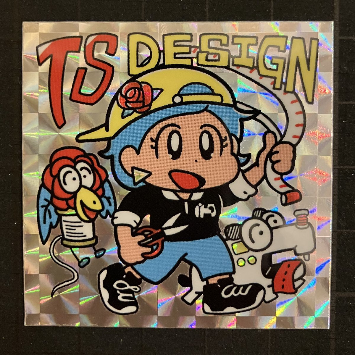 TSDESIGNの阪急POPUP店で48シールのプリズム版を頒布しています!

また、5日からはONLINESTOREでの購入特典としても7月一杯、シールを頒布します!

実物のシール、すごく良いです
印刷もキレイなので、ぜひ手にして下さい!裏もイラスト入りです!

#自作シール #ビックリマン #TSDESIGN #拡散希望 
