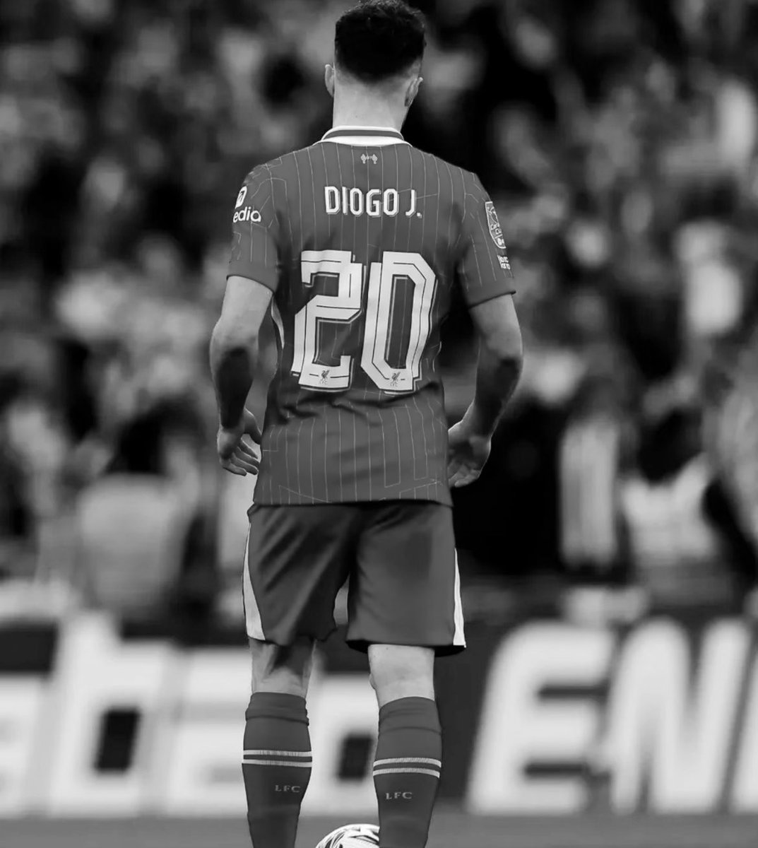 Tragiquement décédé dans un accident de la route avec son frère, nos pensées vont à Diogo Jota et à ses proches. ❤️