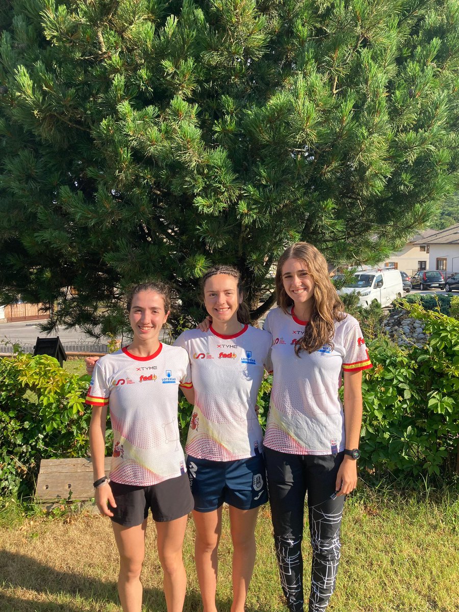👏🏼Es el turno de las chicas en el relevo del Campeonato del Mundo Junior de O-Pie

Equipo 👉🏼Iranzu Urquizu, Guinedell Faja y Mónica de Miguel

⏰Salida a las 11:15

🔗TV + GPS + resultados: jwoc2025.it/en/live-center…

🙌🏼Con el apoyo de XTYME y Loterías y Apuestas del Estado