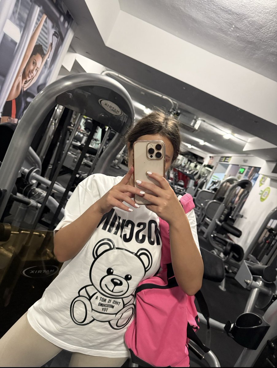 W treningu 💪🏽🥊
Coś się szykuje ?🤫
7 kg w dół.