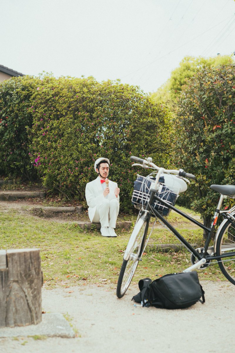 家の鍵を無くしてお母さんが帰ってくるまで公園で時間を潰す、中学生時代のムード歌謡歌手。