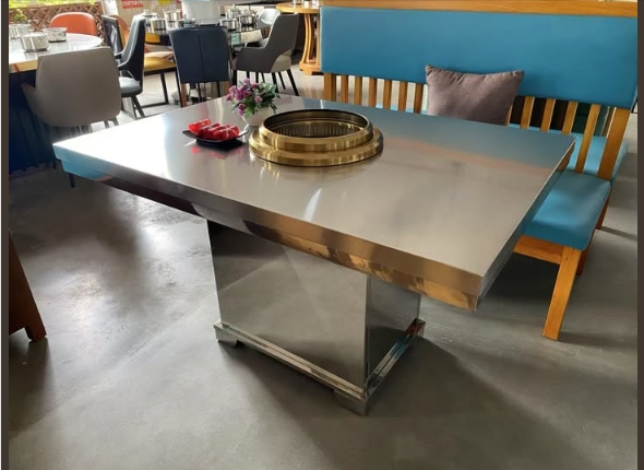 Cenhotequipment's tweet image. Upgrade your restaurant with this premium stainless steel BBQ table – designed for durability, style, and daily high-traffic use.
#BBQTable #StainlessSteelTable #RestaurantFurniture #KoreanBBQ #CommercialGrill #GrillTable 
Website:
hotpotequipment.com
cenhot.com