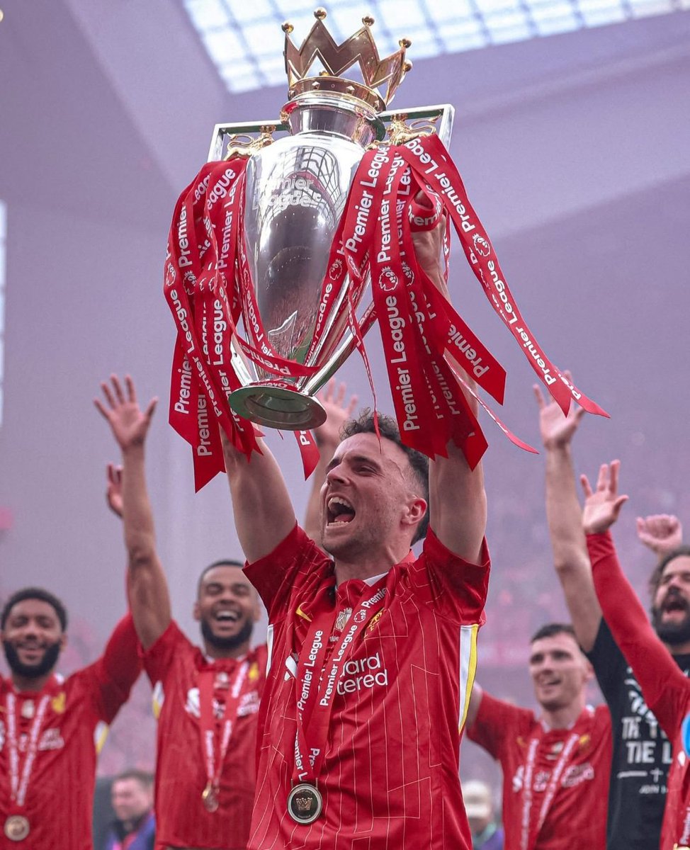 What a player he was for The Reds 💔💔💔 Retire the number 20.