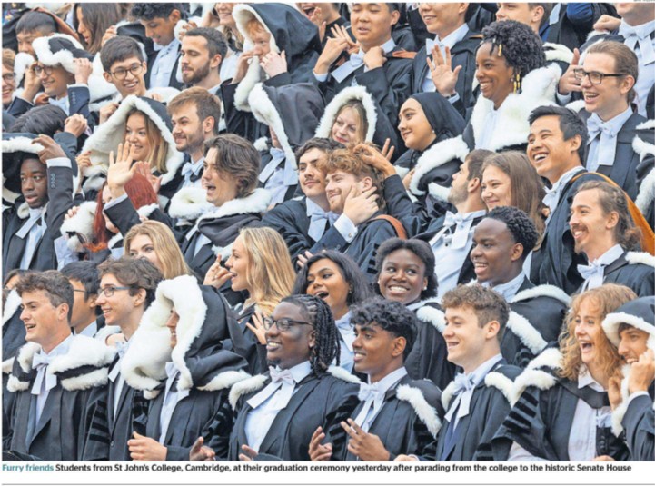 LordJohnBrowne's tweet image. A photo that fills the heart with hope for the future: a wonderful uplifting shot of the graduating year from my old college @stjohnscam in @thetimes today.
